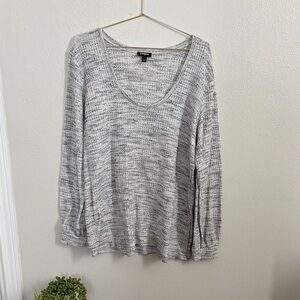 Express Women's Black and White Long Sleeve Top